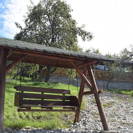 Viata La Tara Cerna Hotel Cerna  Eksteriør billede