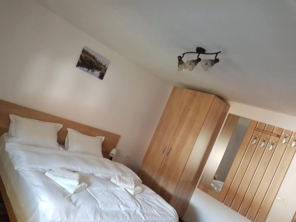 Viata La Tara Cerna Hotel Cerna  Eksteriør billede